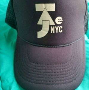 Brand new NYC Cap

Condition: New